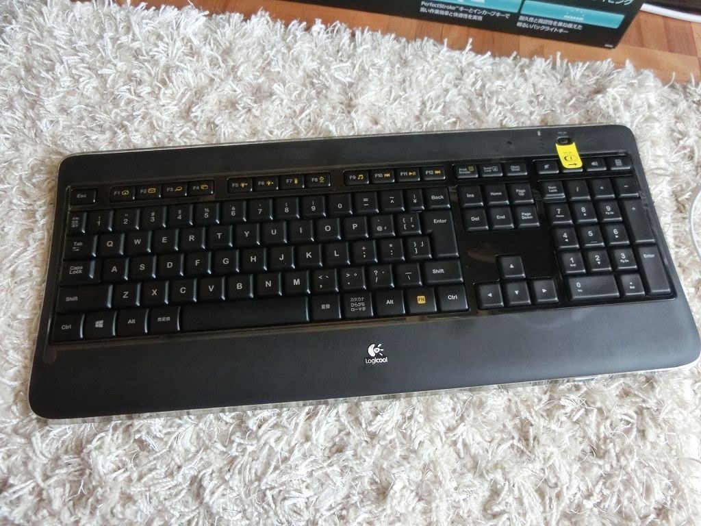 デザインが良くて使いやすいロジクールのフルキーボードK800t