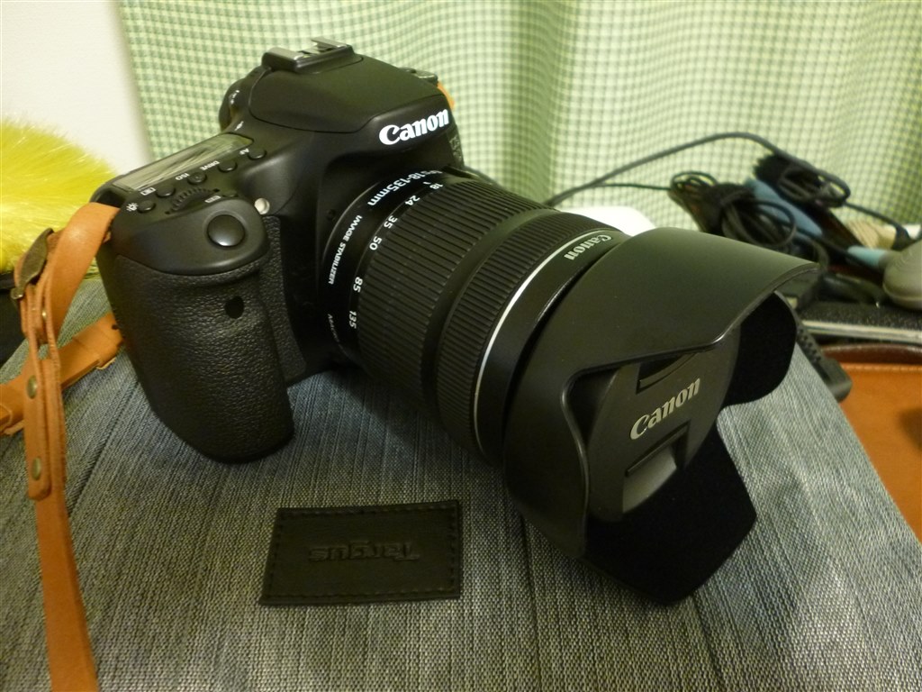 Canon EOS 70D 18-135mm レンズ付 Wi-Fi搭載 一眼レフ CANON EOS 70D