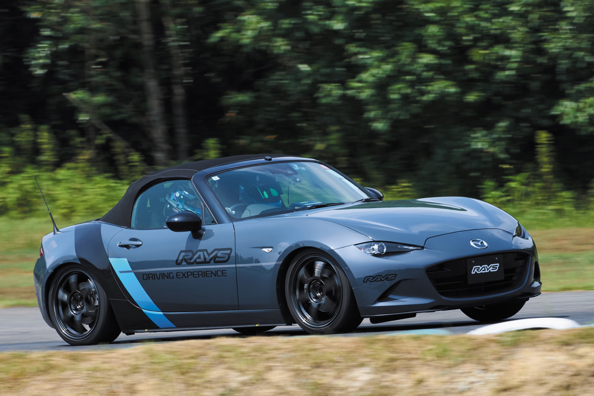 ND5RC ROADSTERで RAYS VOLK RACING 乗り比べ - REVSPEED