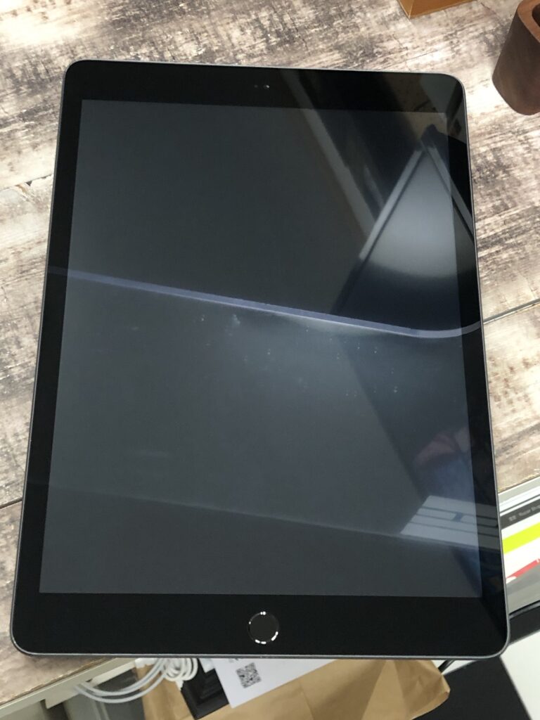 修理事例】iPad第7世代 画面割れ修理｜江戸川区北小岩よりご依頼