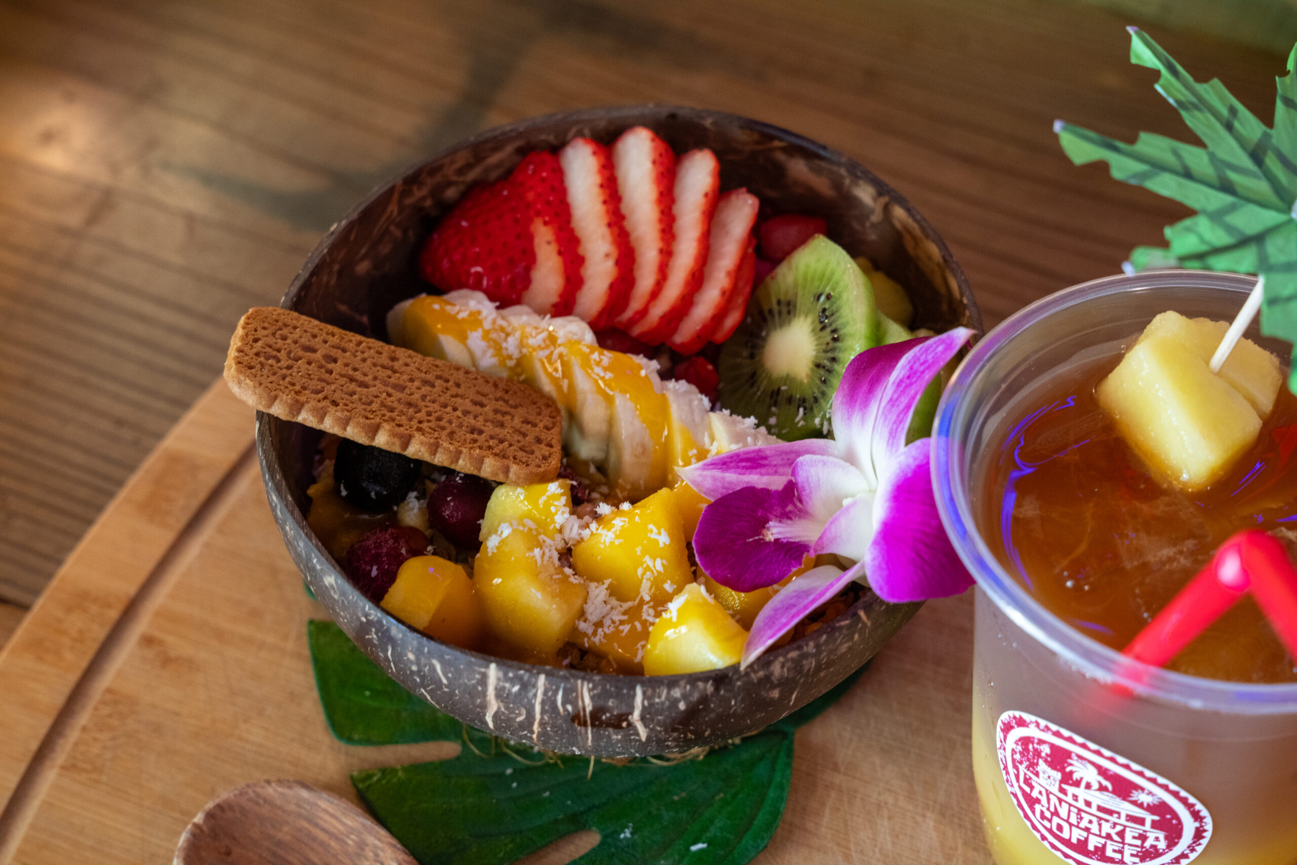 LANIAKEA BEACH STORE & COFFEE│今話題のアサイーボウルが食べられる