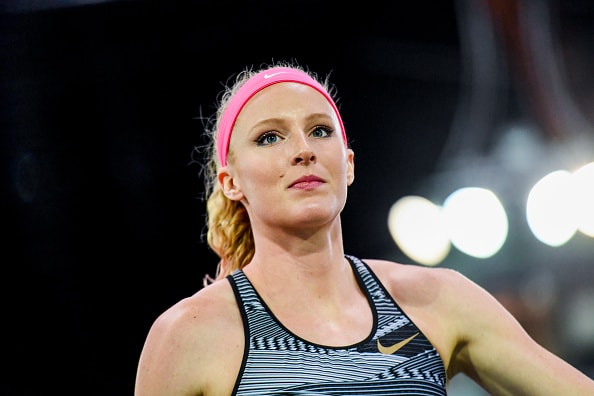 写真】棒高跳び美女、サンディ・モリスの「ビキニ＆美腹筋」がスゴ