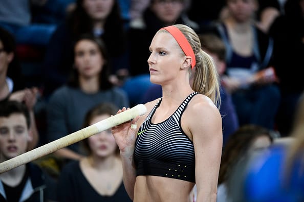 写真】棒高跳び美女、サンディ・モリスの「ビキニ＆美腹筋」がスゴ