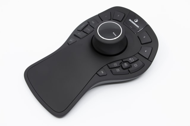 CAD Like a Jet Pilot: Review of the SpaceMouse Pro Wireless