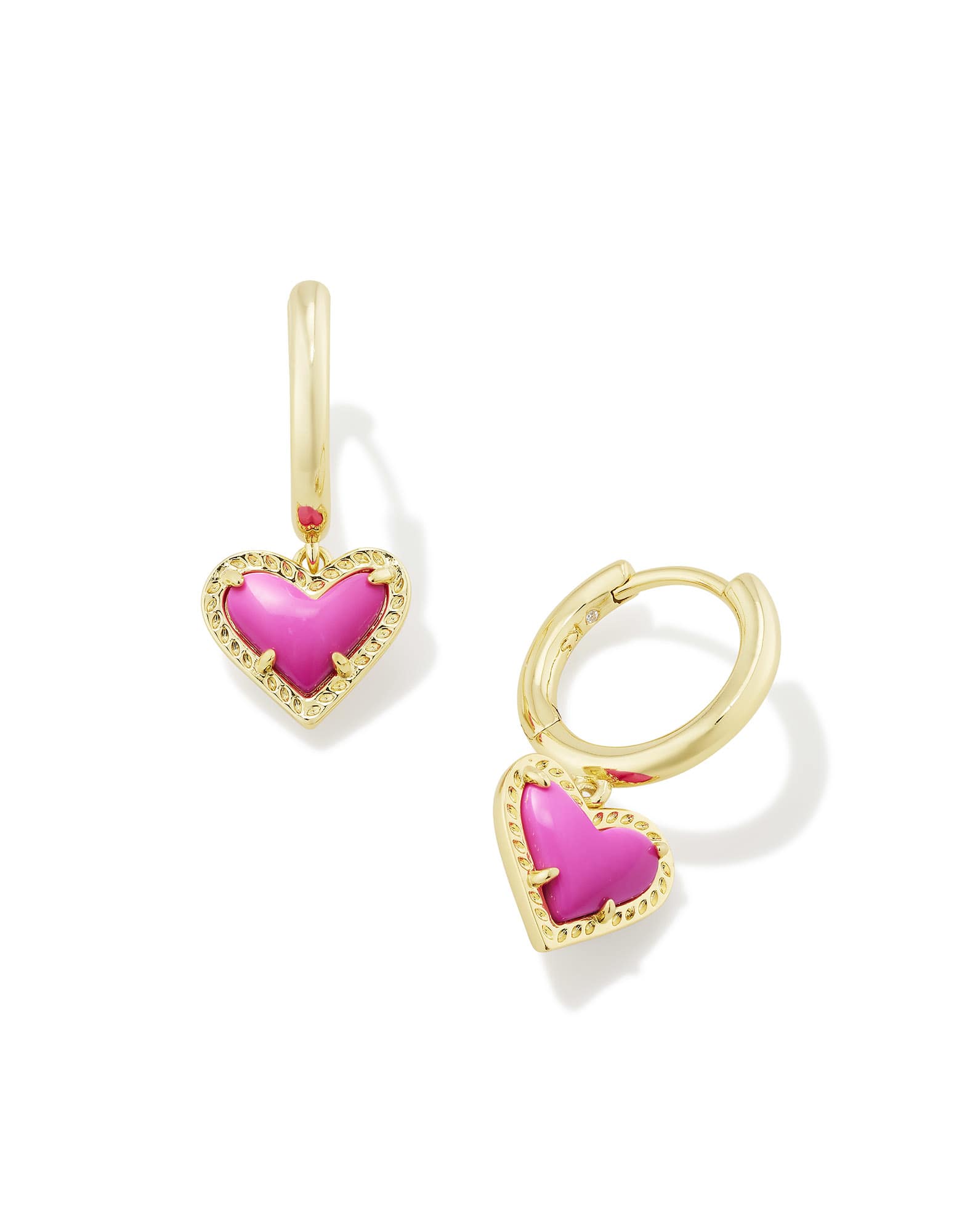 Ari Heart Gold Huggie Earrings Neon Pink Magnesite | Kendra Scott