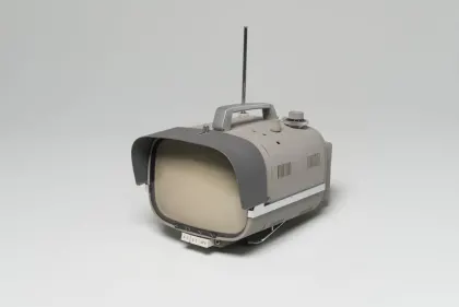 Sony transistor television receiver, model 8-301 (1960) - Shimada