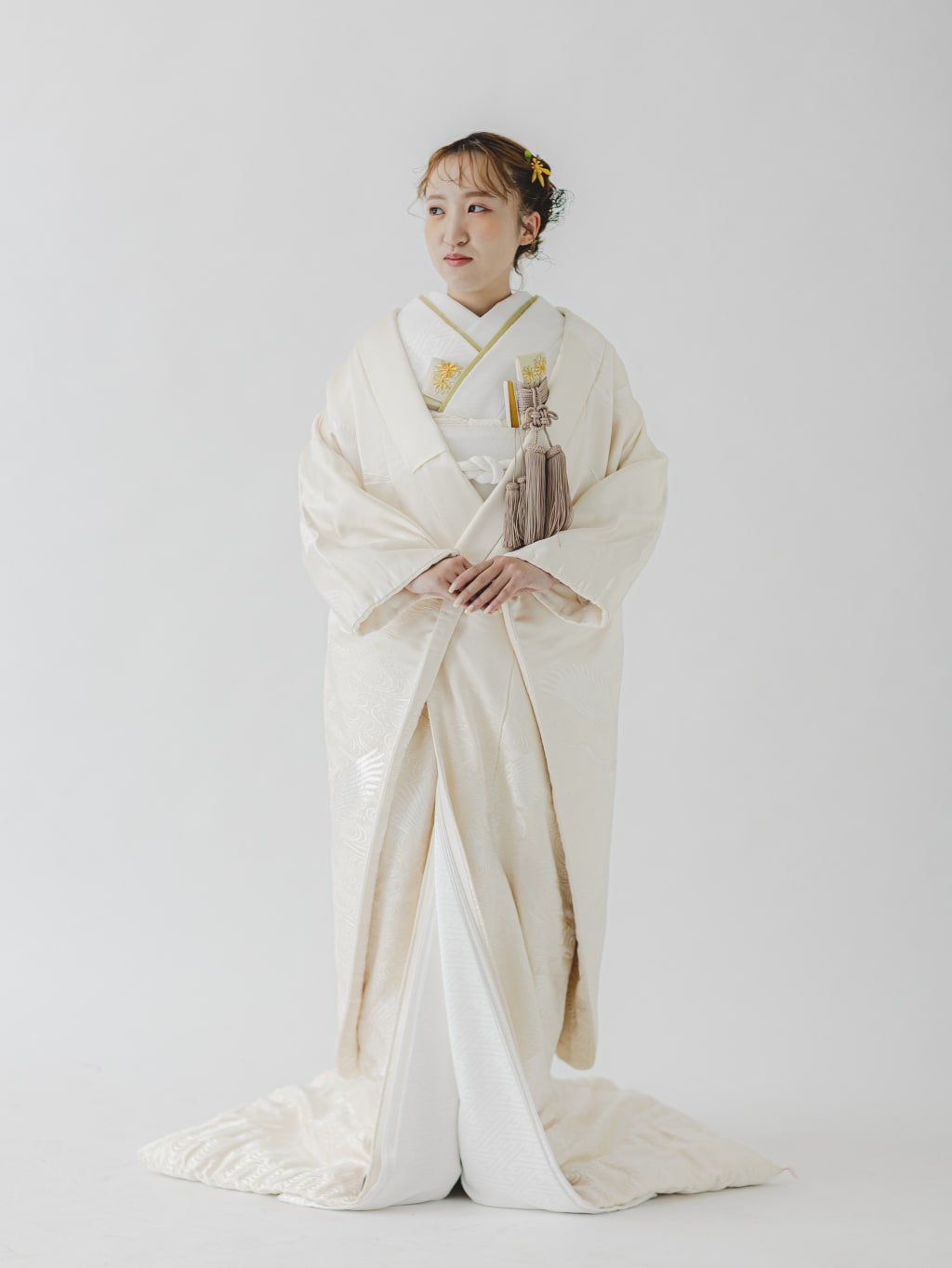 純白銀刺繍 | デコルテフォトグラフィー | 前撮り・フォトウェディング