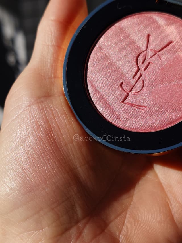 acckoさんの「イヴ・サンローラン YSL メイクミーブラッシュ パウダー