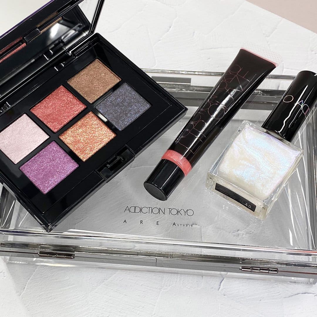 アディクション 】ホリデー限定コレクションのキラキラアイパレットは