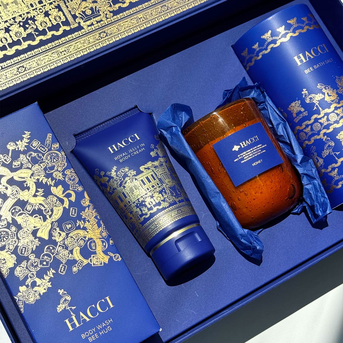 HACCI・クリスマスコフレ2025】ロイヤルブルーの夜をモチーフにした