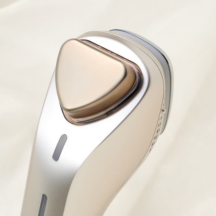 パナソニック ビューティ】の【イオンエフェクター＜高浸透※1タイプ