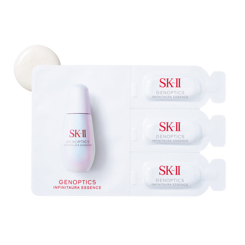 VOCE8月号特別付録】通常版は、SK-Ⅱの最新美白＆UV4種スペシャル