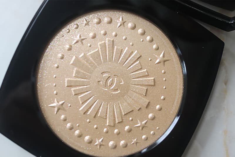 パーソナルカラー別に全色レビュー シャネルの「2024年クリスマス