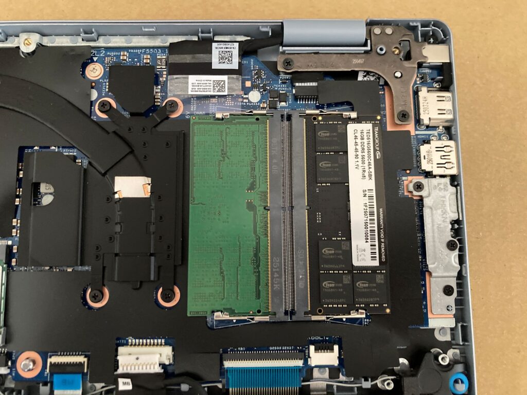 DELL Inspiron 14 5445 16GBから32GBへメモリ増設 | リライターNOTE