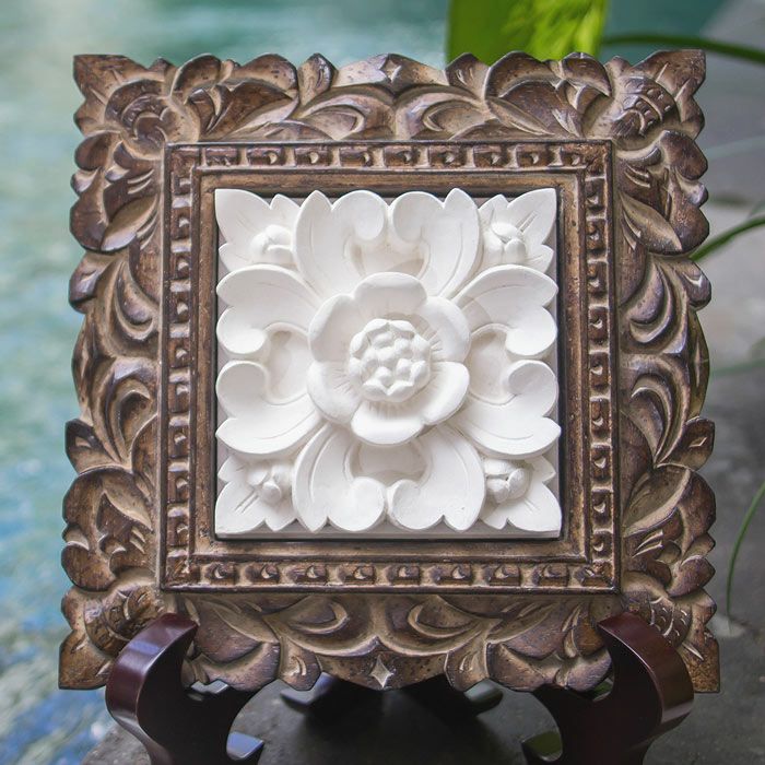 木彫りのアジアンフレーム付きフラワーモチーフのストーンレリーフ 3