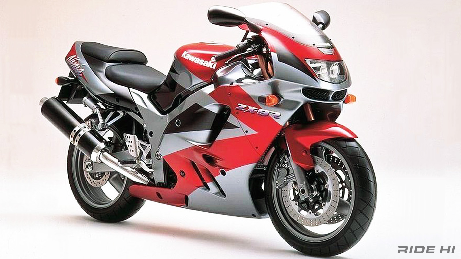 Webike Vintage Bike Info] A Clash of Speed: ZX-9R and CBR900RR