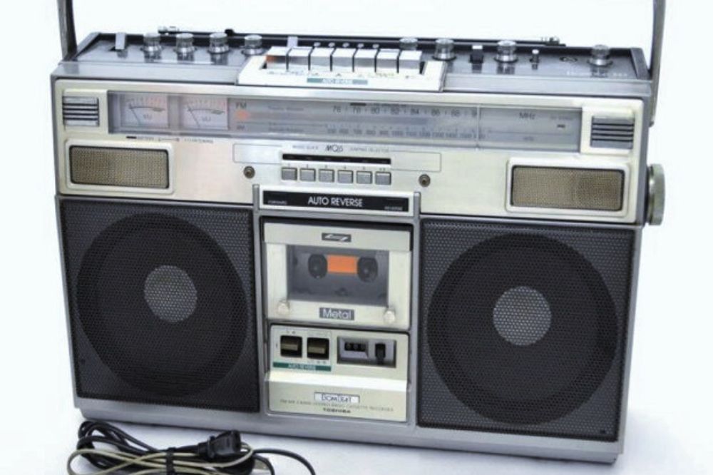 ラジカセの通販店｜私の好きなラジカセ「TOSHIBA BOMBEAT（ボンビート