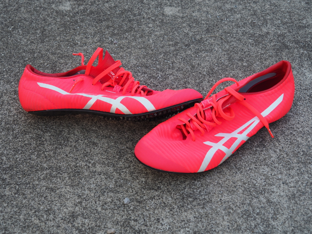 レビュー】「メタスプリント」はガッチガチなのに走りやすい！だけど