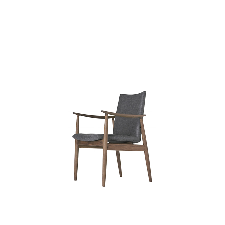 CHAIRS | Ritzwell（リッツウェル）