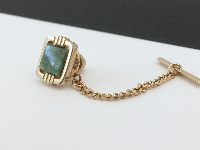 ネクタイピン タイタック ゴールド グリーンストーン USA ヴィンテージ