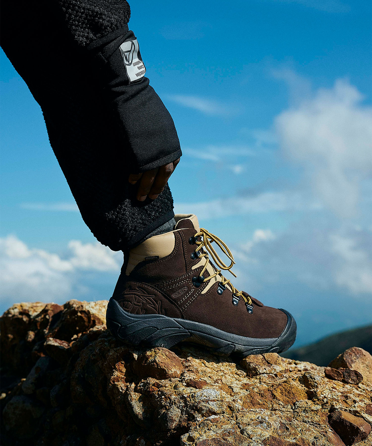 KEEN × Mountain Research Pyrenees / キーン x マウンテンリサーチ