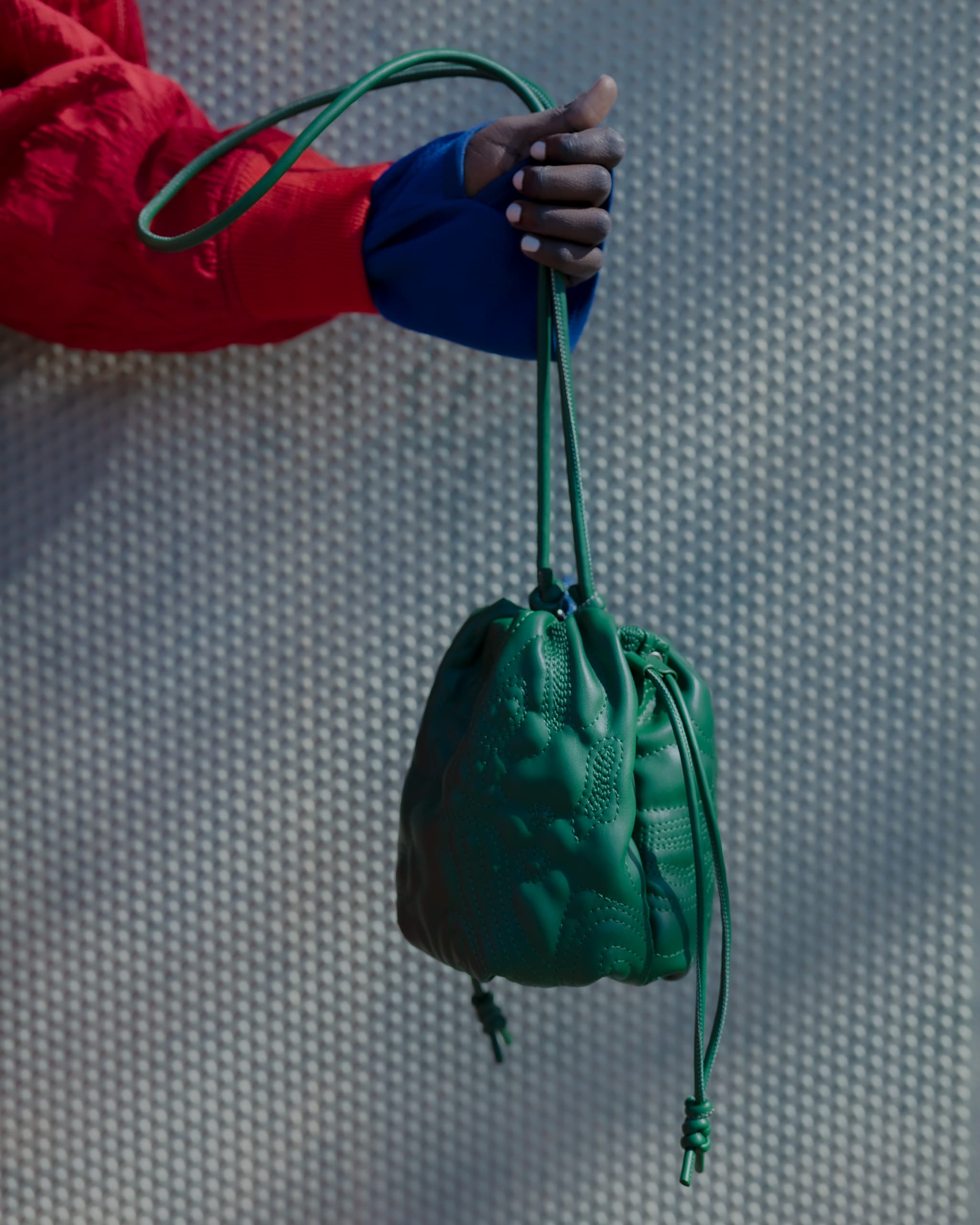 F/CE. TECH LEATHER CONTOUR DRAWSTRING POCHETTE / エフシーイー