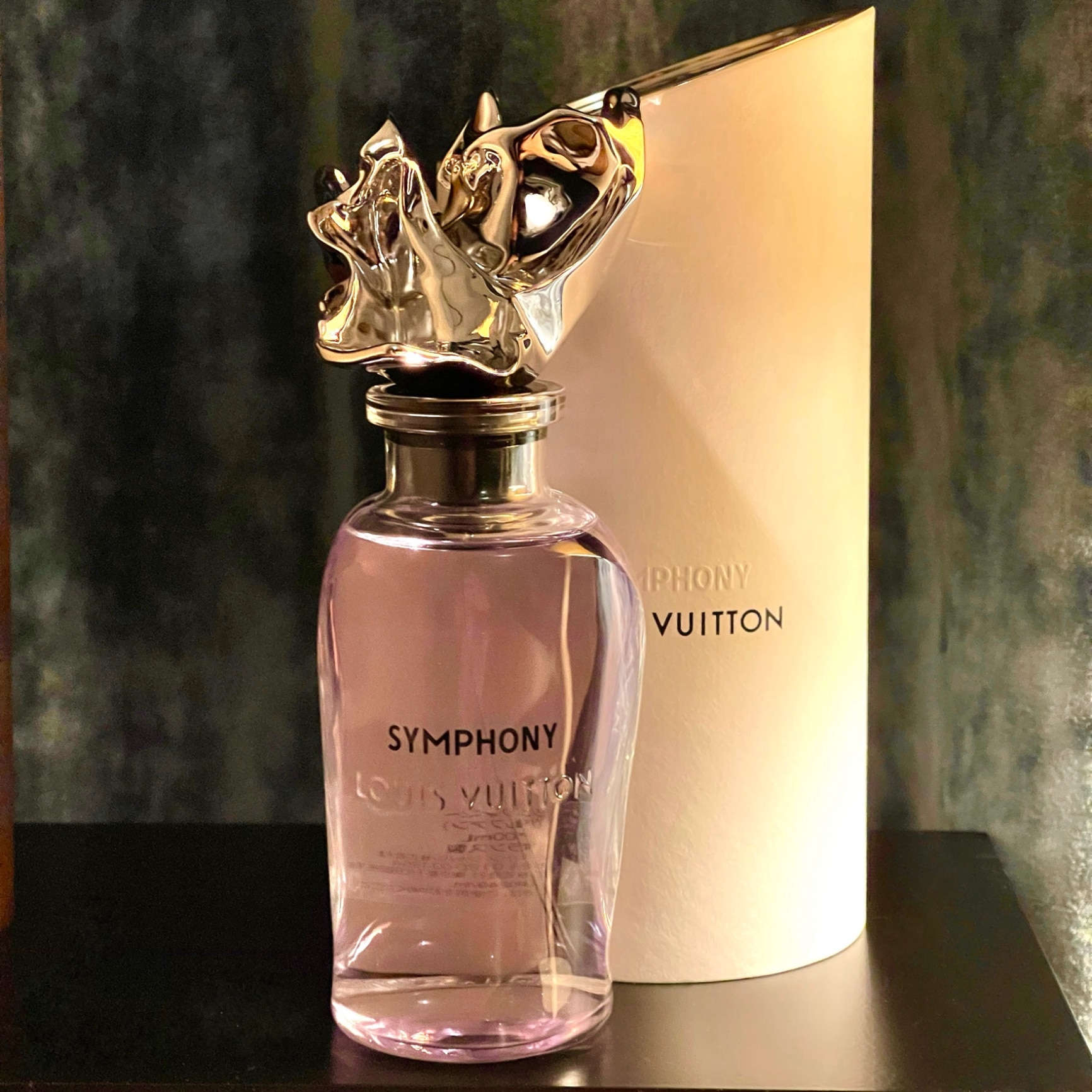 ルイ・ヴィトン LOUIS VUITTON シンフォニー EDP 2mL【香水】誕生日