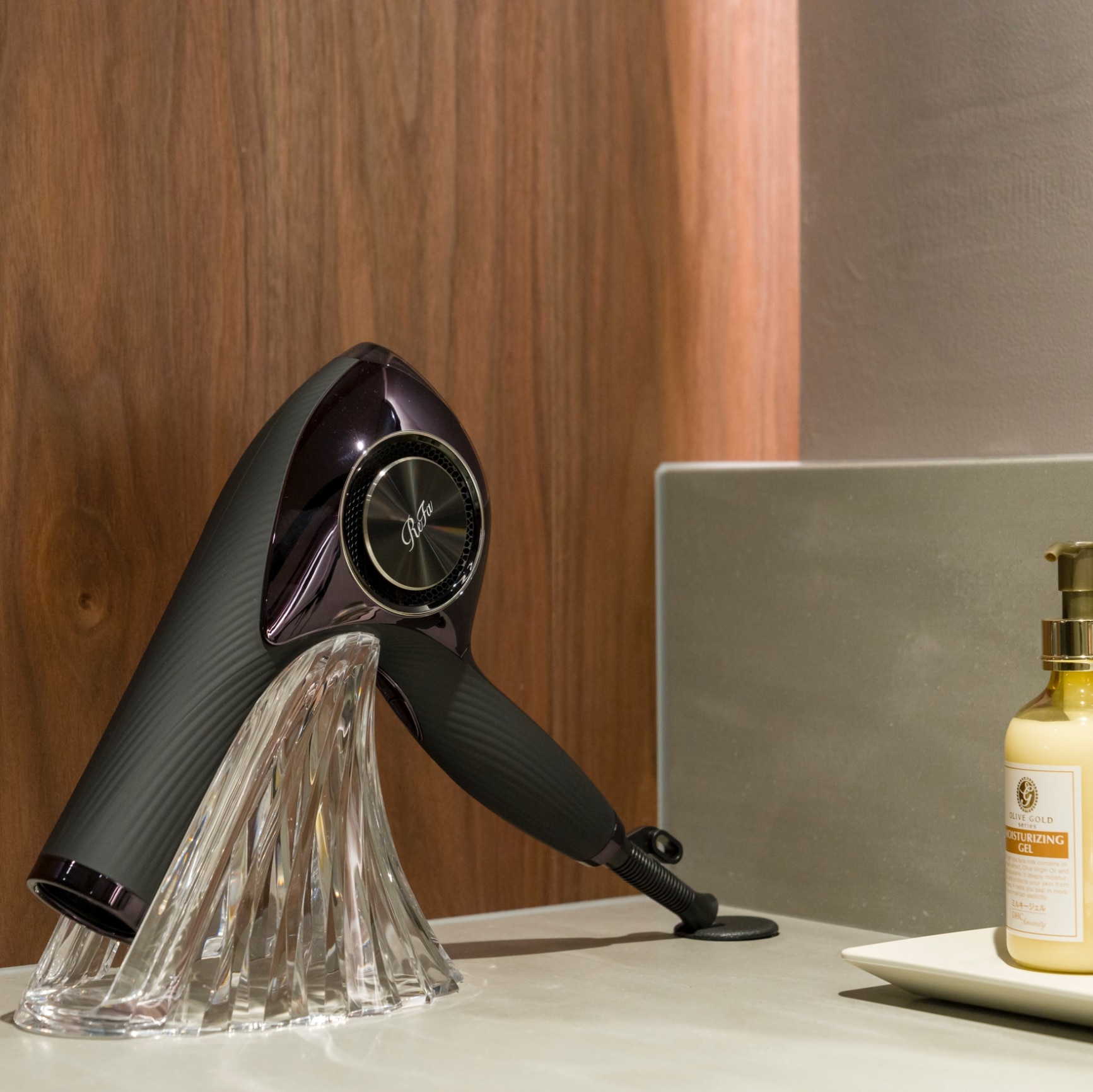 MTG リファ ビューテック ドライヤー BX ホワイト RE-BQ-02A ブラック