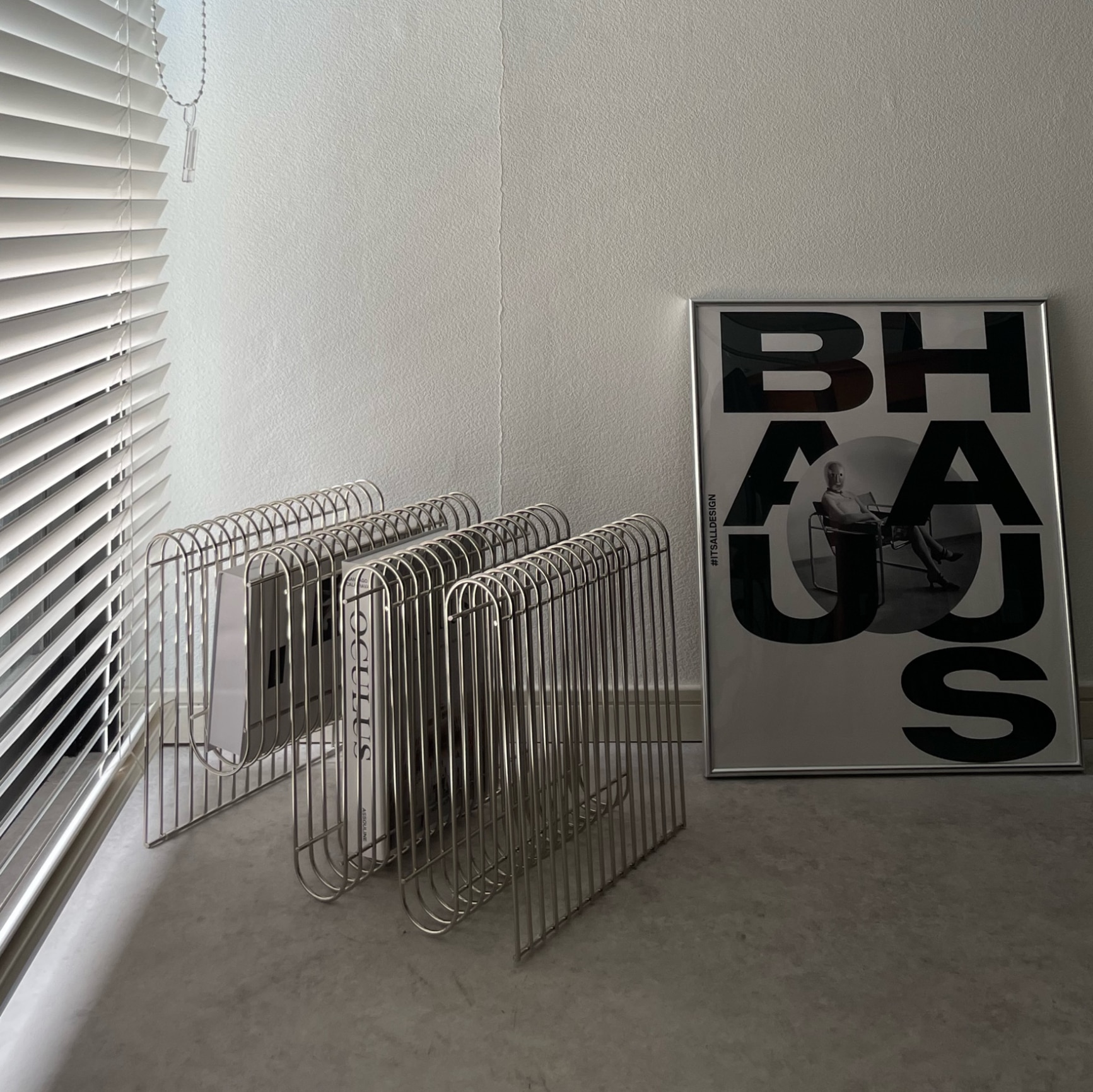 AYTM マガジンラック CURVA シルバー 正規品 北欧雑貨 インテリア