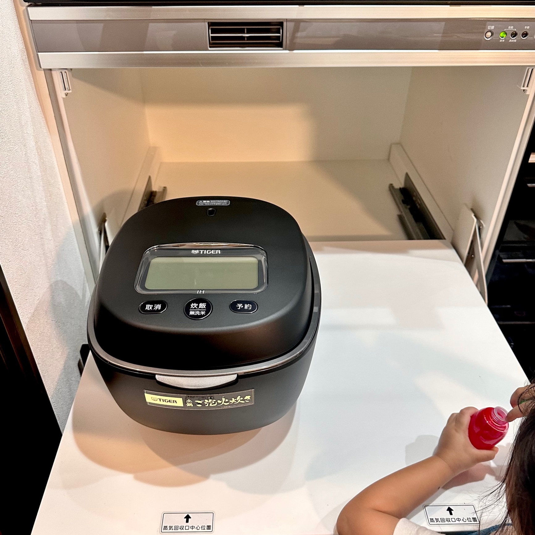 edf8cc2015e23e7d2ee19258a83579