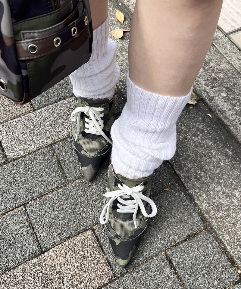 ドゥーズィエムクラス グレー ポインテッドトゥ ミュール