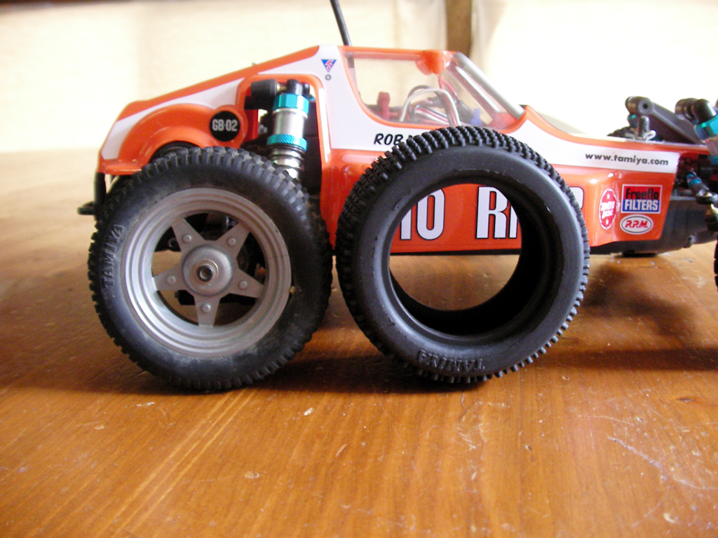 □タムテックギア バギーチャンプのタイヤをワイド化！ | RC Rock