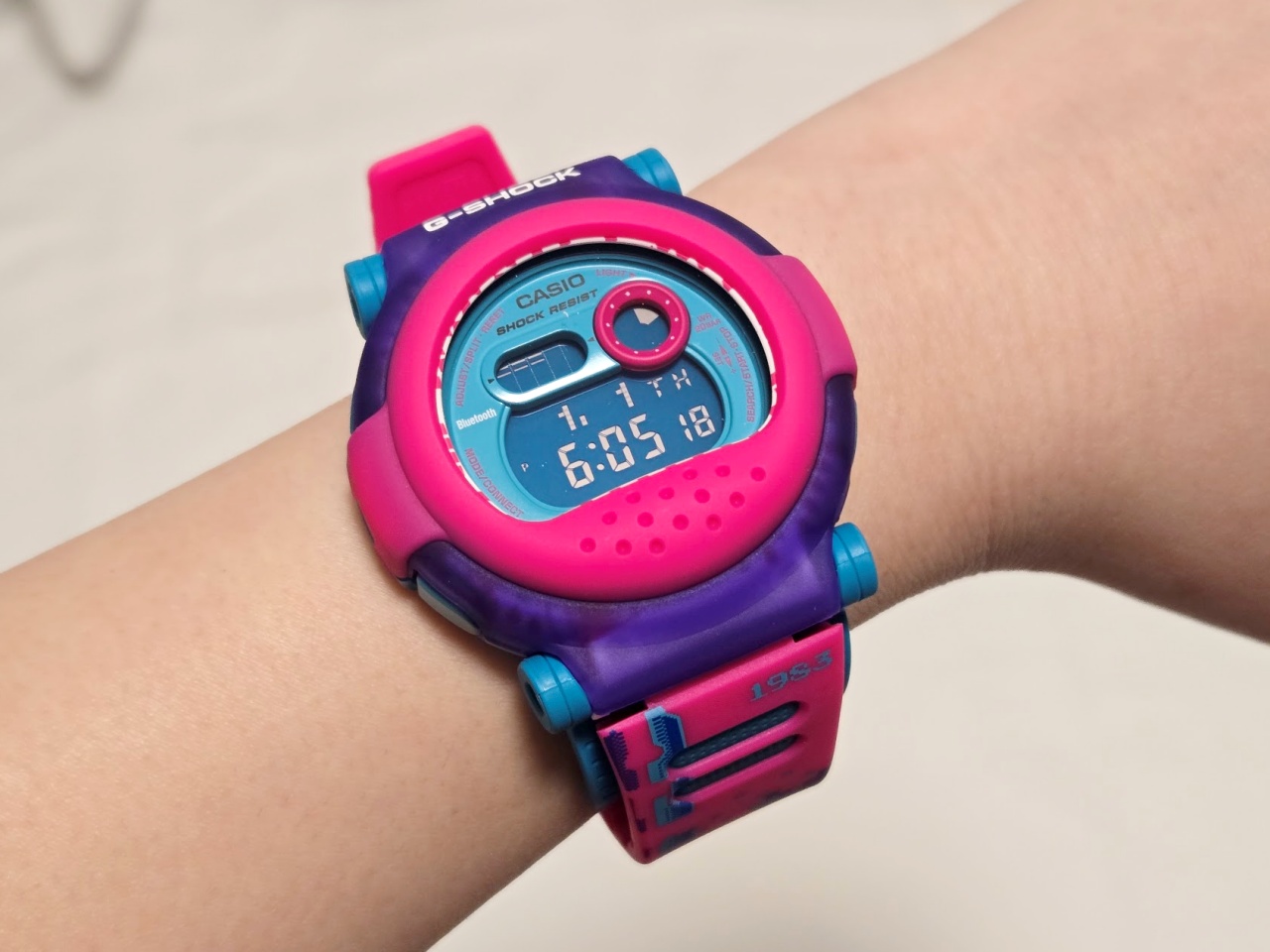 1本あたり約3600円!? 約1万円で5万5000円分入ったド派手なG-SHOCKが3