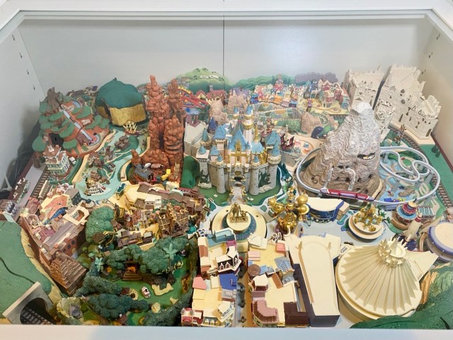 巨大ジオラマ】夢と浪費の王国・ディズニーランドをご案内します