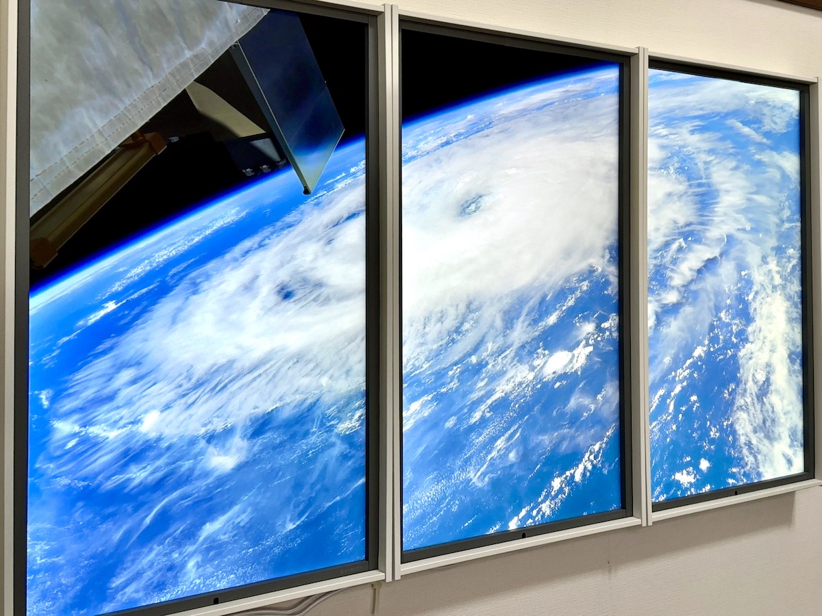 世界中の風景を映せる窓型ディスプレイ『Atmoph Window 2』で思った