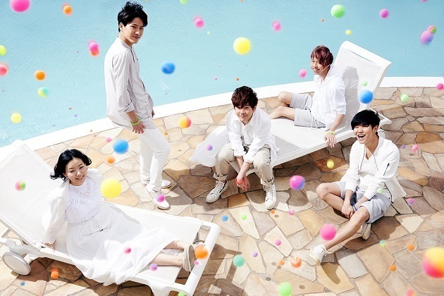 Mrs. GREEN APPLE、新曲“サママ・フェスティバル！”MVで夏先取り