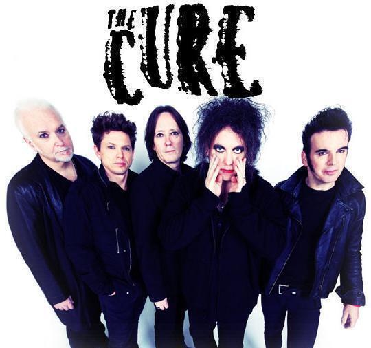 ロバート・スミス、08年以来となるザ・キュアーの新ALを「ダーク」で