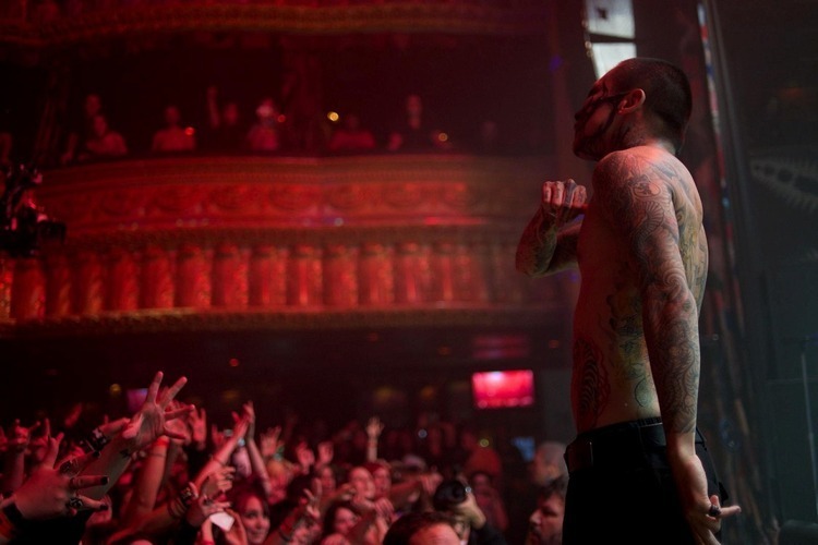 DIR EN GREY、最新ライヴ＆ドキュメンタリー作品『TOUR13 GHOUL』の