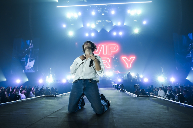 特集】[Alexandros]の軌跡とあらたな決意が交わった夜── 歴代