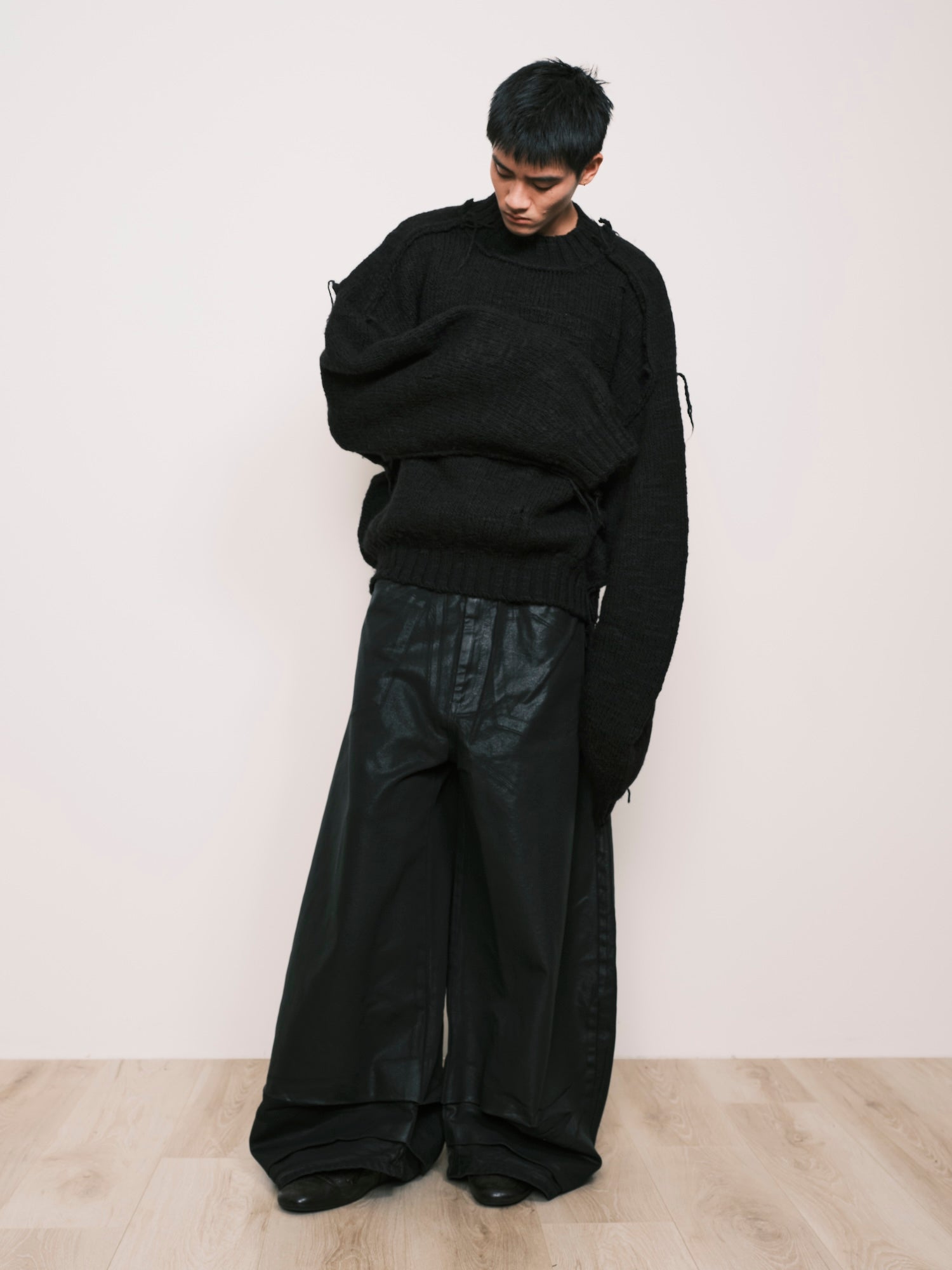 LU'U DAN / Kingpin Knit Sweater Black - Road Sign