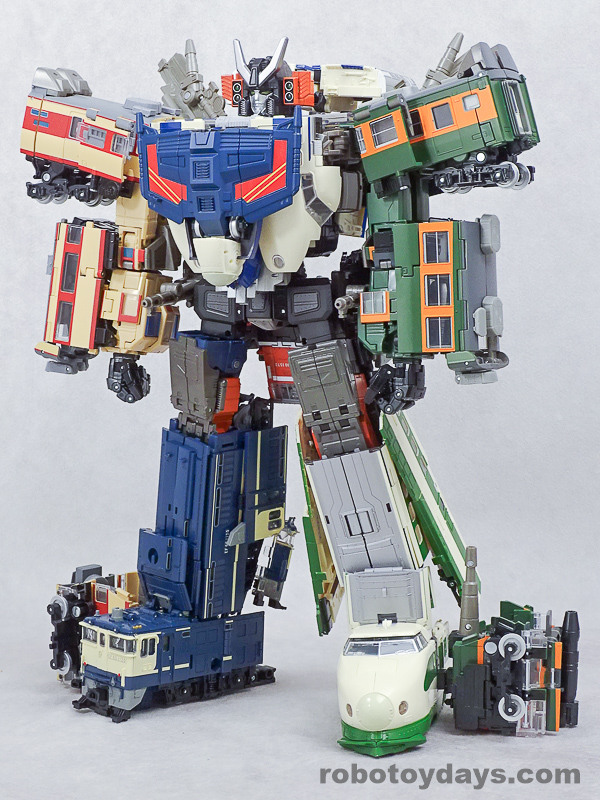 MPG トレインボット 重連合体戦士 ライデン (Trainbot Raiden