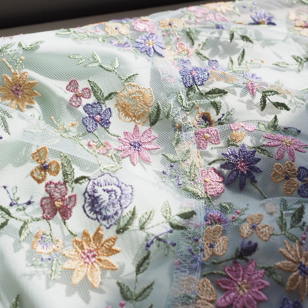 新作】フラワーチュール刺繍ワンピース | Rose Tiara【ローズティアラ】