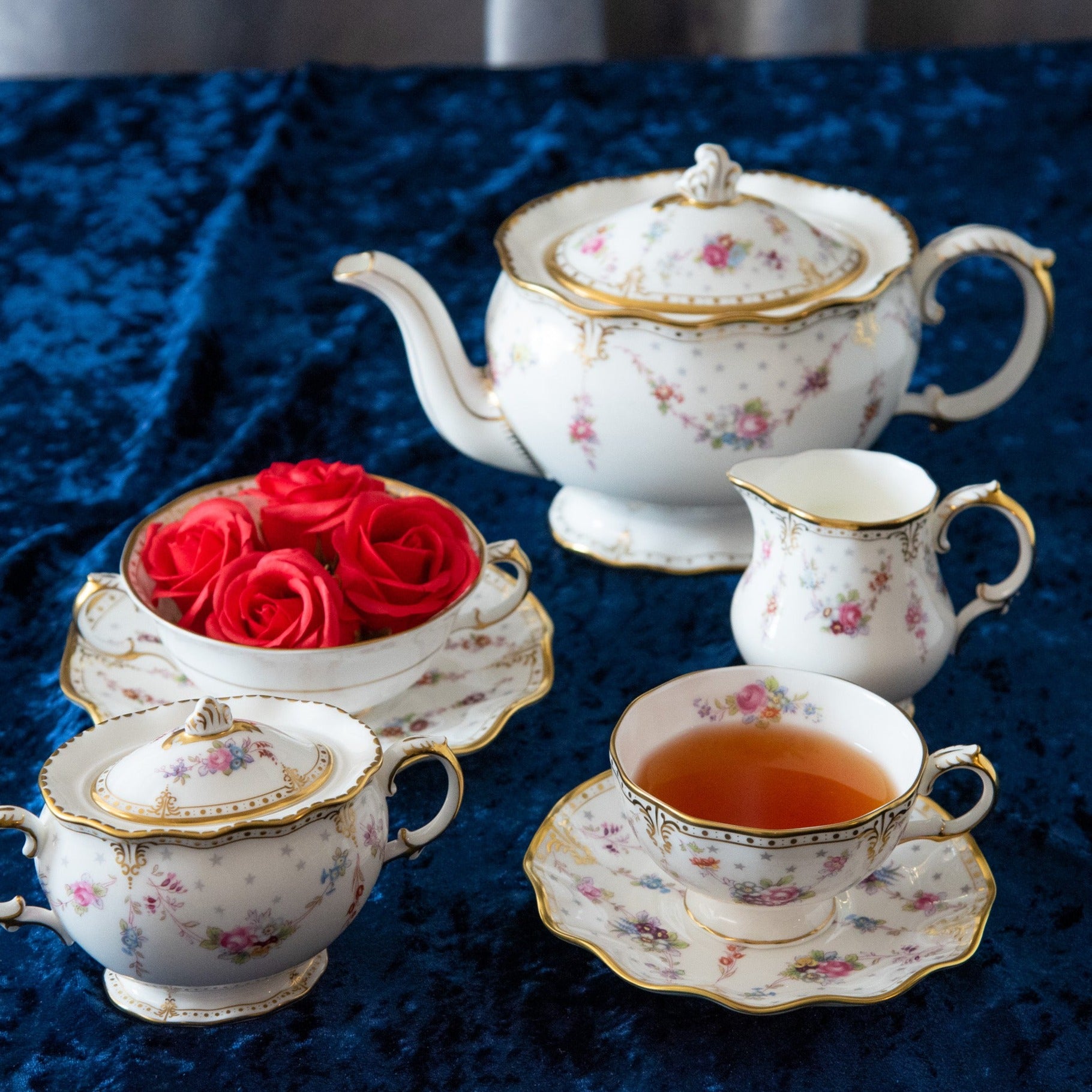 ロイヤルアントワネット 蓋付き砂糖入れ(310ml) – ロイヤルクラウン