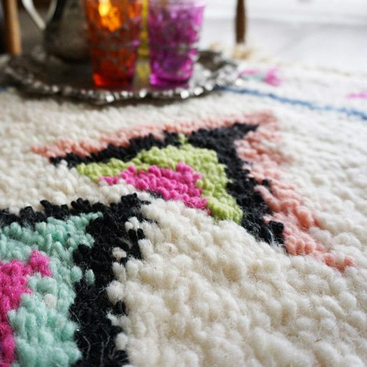 世界に1枚だけ！モロッコ直輸入のウール100％ハンドメイドベニワレン