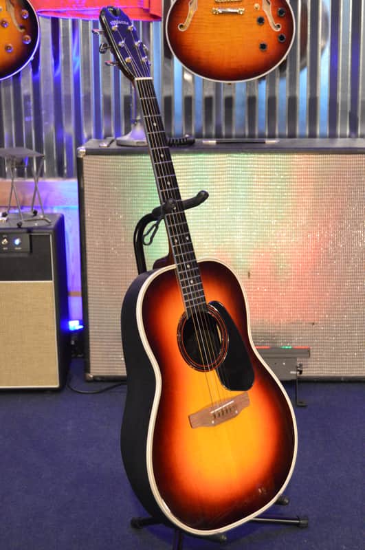 Applause by Ovation AE14-1 3-Color Sunburst w/ Chip-Board case