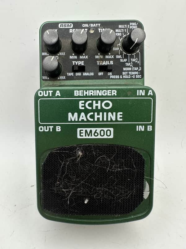 Behringer EM600 Echo Machine Pedal | Reverb