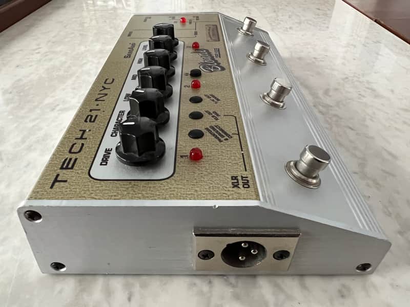 Tech 21 SansAmp Blonde Deluxe Analog Preamp DI Overdrive EQ Fender