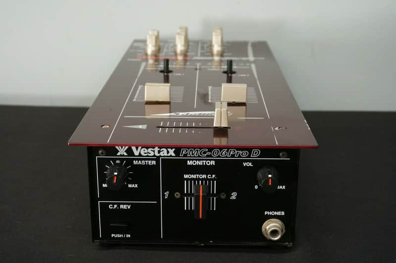 Vestax PMC-06 Pro D Samurai - Burgundy Professional Slim DJ Mixing