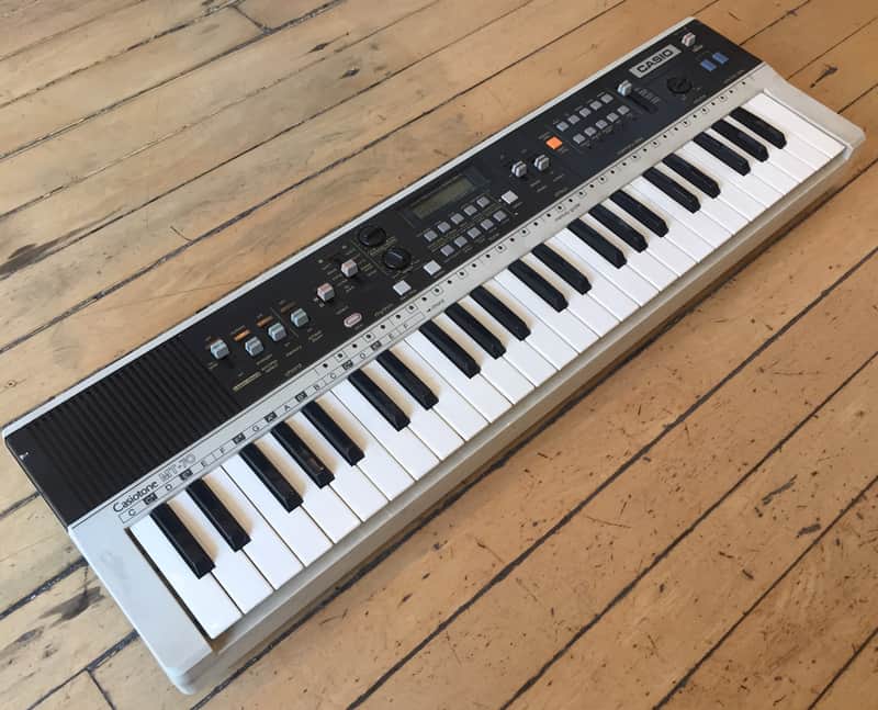 Casio MT-70 Casiotone 49-Key Synthesizer | Reverb