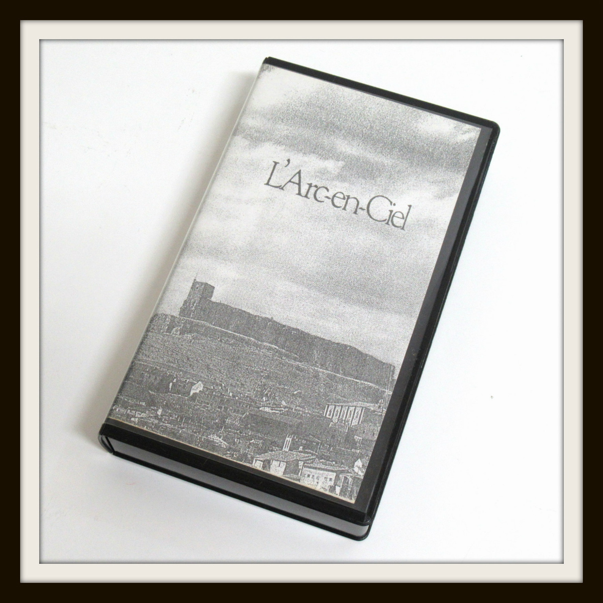 ラルク】L'Arc～en～Cielのインディーズ時代の超激レアCD＆VHS紹介